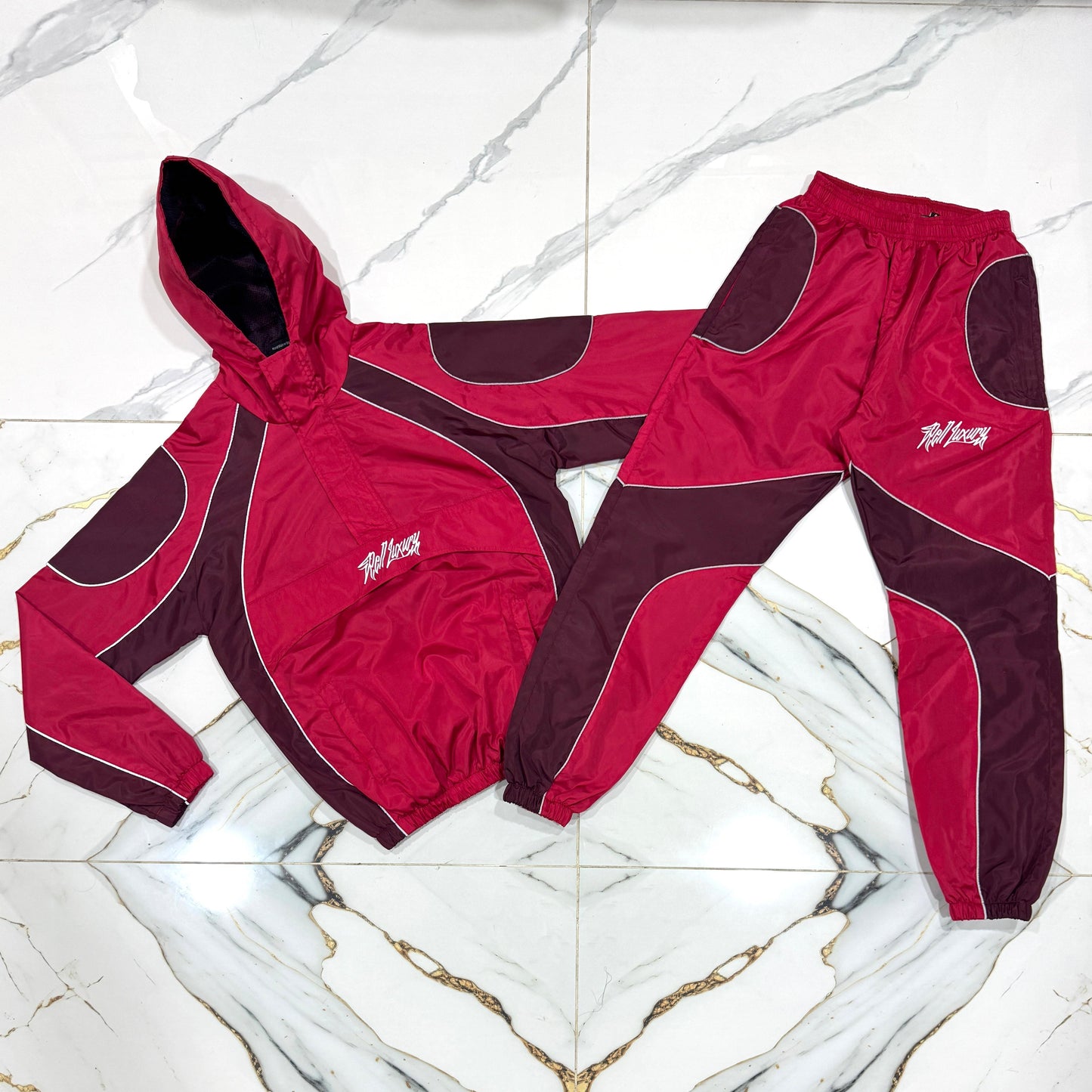 RELL LUXURY WINDBREAKER SET “CRIMSON”